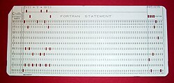 Tarjeta perforada con código Fortran