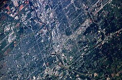 Fotografía satelital de Oklahoma City tomada desde la ISS