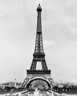 La Torre Eiffel en la Exposición Universal de 1889 en París