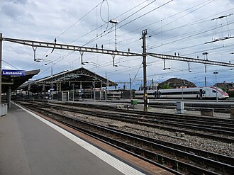 Trenes operando en las vías de la Estación de Lausana