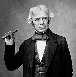 Faraday sosteniendo la barra de vidrio empleada en sus experimentos ópticos
