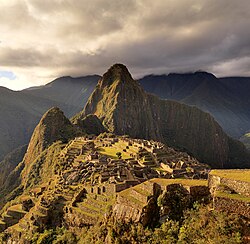 Vista de las ruinas de Machu Picchu