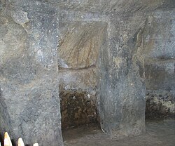 Muros de piedra en el sitio arqueológico