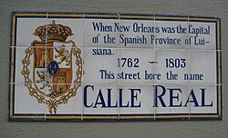 Azulejos en la Royal Street en Nueva Orleans que evocan la presencia hispana