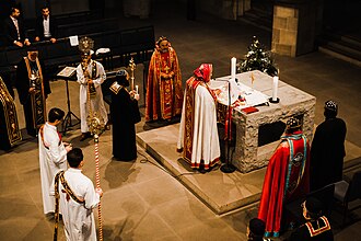 El patriarca Ignacio Efrén II presidiendo una eucaristía en Alemania
