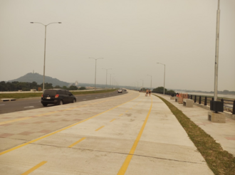 La Costanera Sur con el cerro Lambaré.