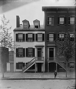 Fotografía de la pensión de Mary Surratt tomada por Mathew Brady.