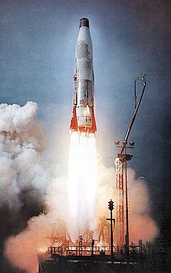 Un SM-65 Atlas, el primer misil balístico intercontinental estadounidense.