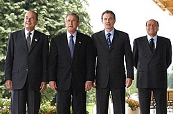 Dirigentes políticos reunidos en la cumbre del G8 en Évian en 2003.