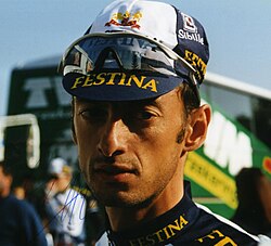 Retrato y datos del ciclista francés Emmanuel Magnien