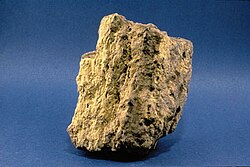 Muestra de uranio en bruto