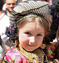 Niña asiria en las Llanuras del Nínive