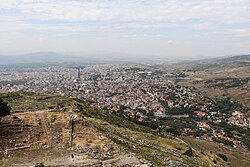 Vista general y entorno geográfico de la localidad de Bergama