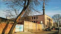 Fábrica de productos de aluminio en el entorno industrial de Budapest