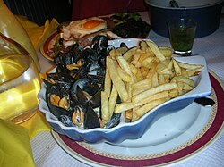 Plato de moules-frites en Francia