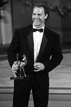 Beckenbauer recibiendo el premio Bambi