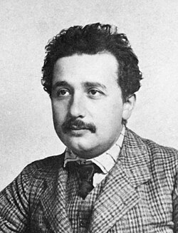 Retrato de Albert Einstein en 1904 a la edad de 25 años.
