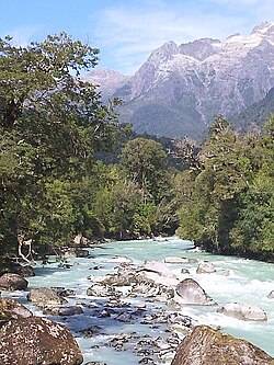 Fotografía del río Blanco en Hualaihué.