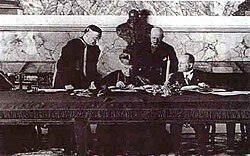 Firma histórica de los Pactos de Letrán