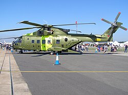 Fotografía del helicóptero AgustaWestland EH101 en vuelo