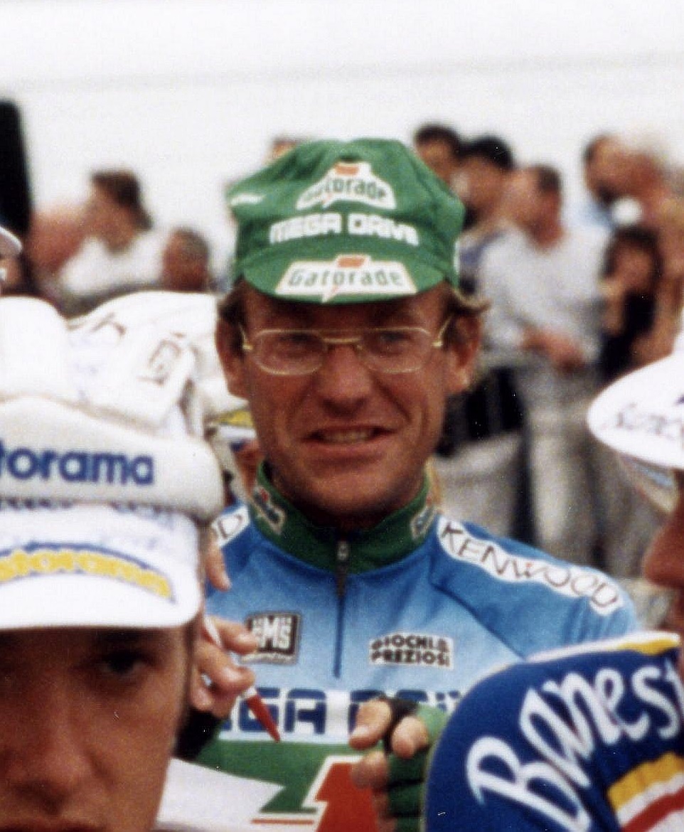 Fotografía de archivo que muestra a Laurent Fignon