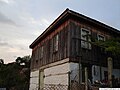 Tradicional casa de madera de Strandzha en Rezovo