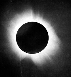 Fotografía del eclipse solar de 1919 utilizada por Arthur Eddington.