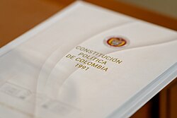 Publicación de la Constitución colombiana