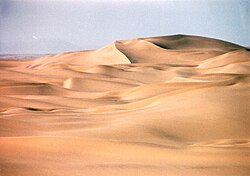 Grandes dunas de arena en el desierto de Namibia