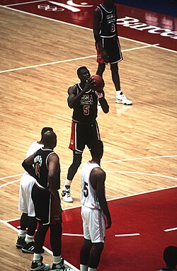David Robinson durante un encuentro en los Juegos Olímpicos de Barcelona 1992
