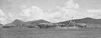 Portaaviones USS Saratoga y HMS Victorious cerca de Numea.