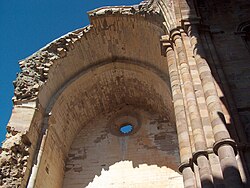 Vista interior de una bóveda en el Monasterio de Moreruela.