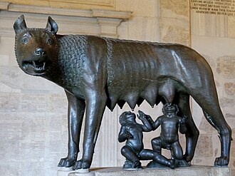 Loba capitolina o Luperca, estatua de bronce expuesta en los Museos Capitolinos con los niños añadidos.