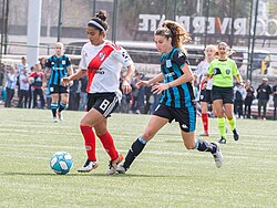 Partido entre el River Plate y Racing Club en Argentina durante 2019.