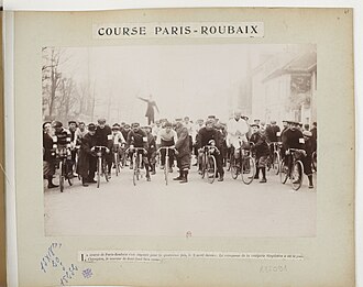 Ciclista en la París-Roubaix 1899