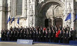 Ceremonia de firma del Tratado en el Monasterio de los Jerónimos