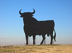 Valla publicitaria del Toro de Osborne en Las Cabezas de San Juan
