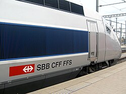 Tren TGV POS detenido en la estación de Basilea