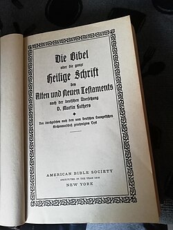 Portada de un ejemplar de la Biblia en gótico