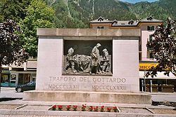 Monumento en memoria de los trabajadores muertos