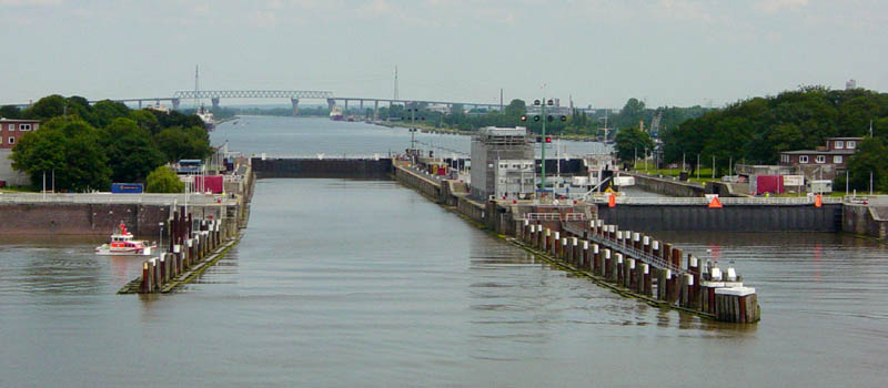 Compuertas del canal en Brunsbüttel
