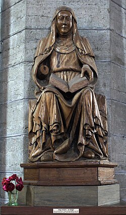 Estatua de Brígida de Suecia en la abadía de Vadstena