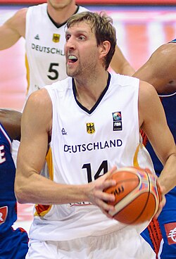 Nowitzki con la selección alemana en 2015