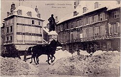 Plaza y entorno urbano en el centro de Langres vinculado a la familia de Denis Diderot