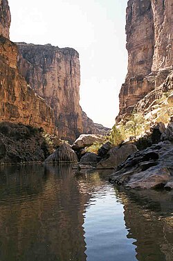 El río Bravo fluyendo por el parque nacional Big Bend