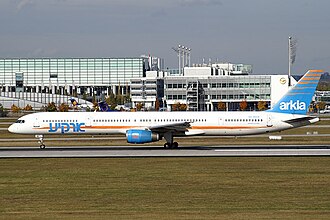 Avión comercial de la aerolínea Arkia