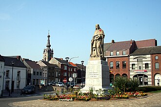 Monumento a Jean Froissart en Chimay
