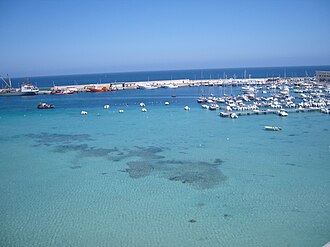 Vista panorámica del puerto de Otranto
