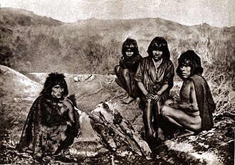 Familia yagán de la región austral