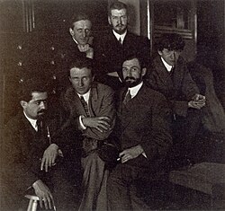 Marsden Hartley junto a artistas de la Escuela Moderna